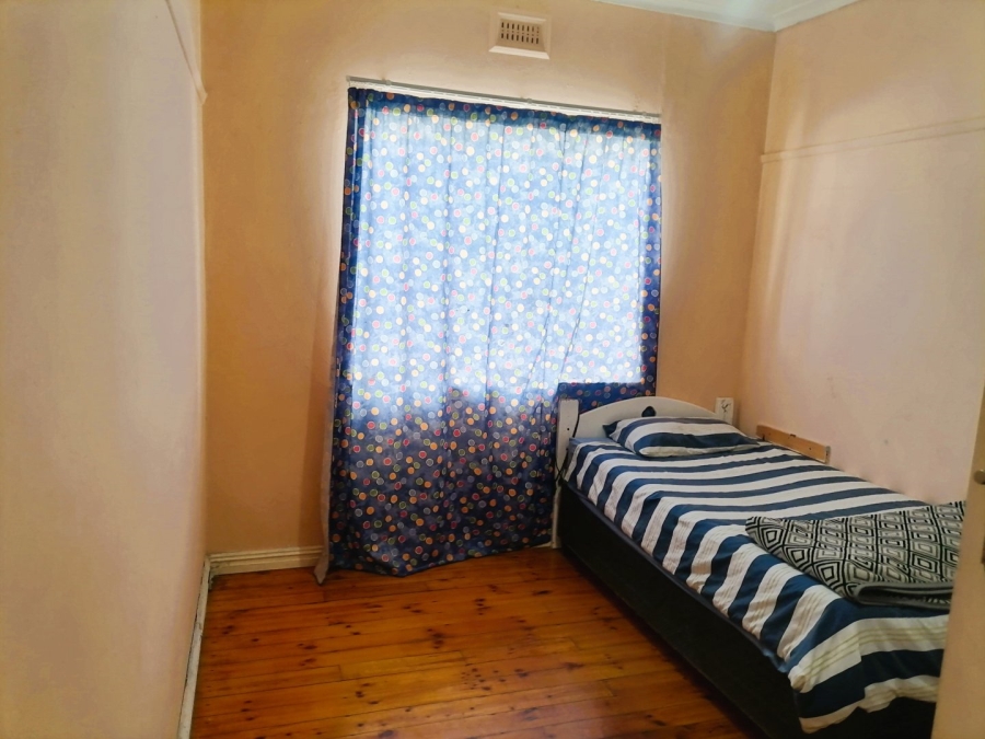 3 Bedroom Property for Sale in Oakdale Western Cape